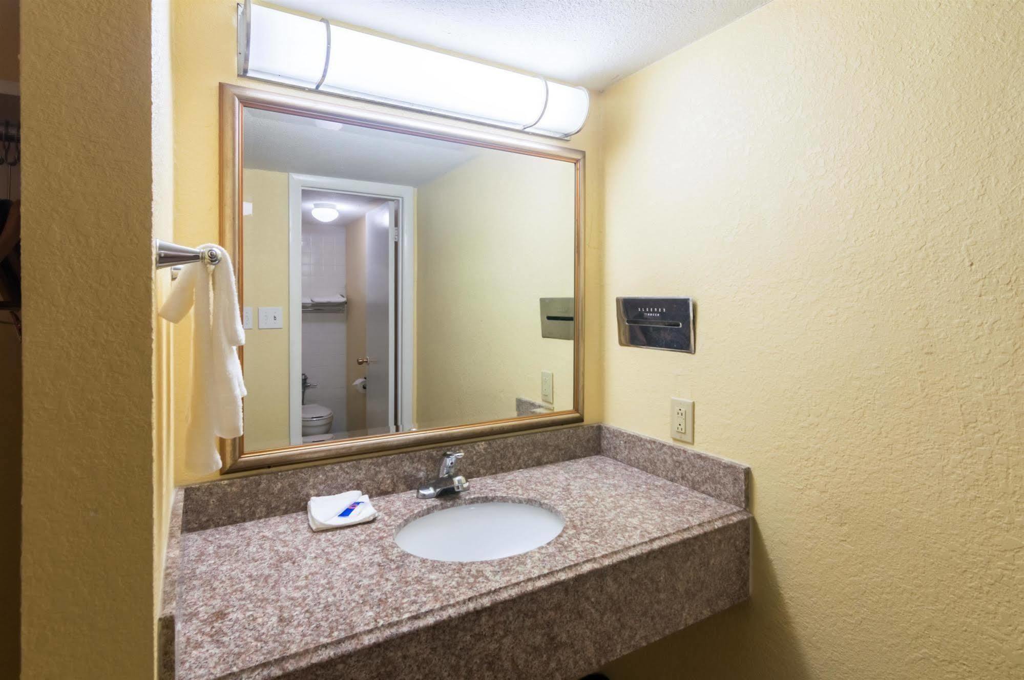 Delux Inn Wichita Falls Kültér fotó