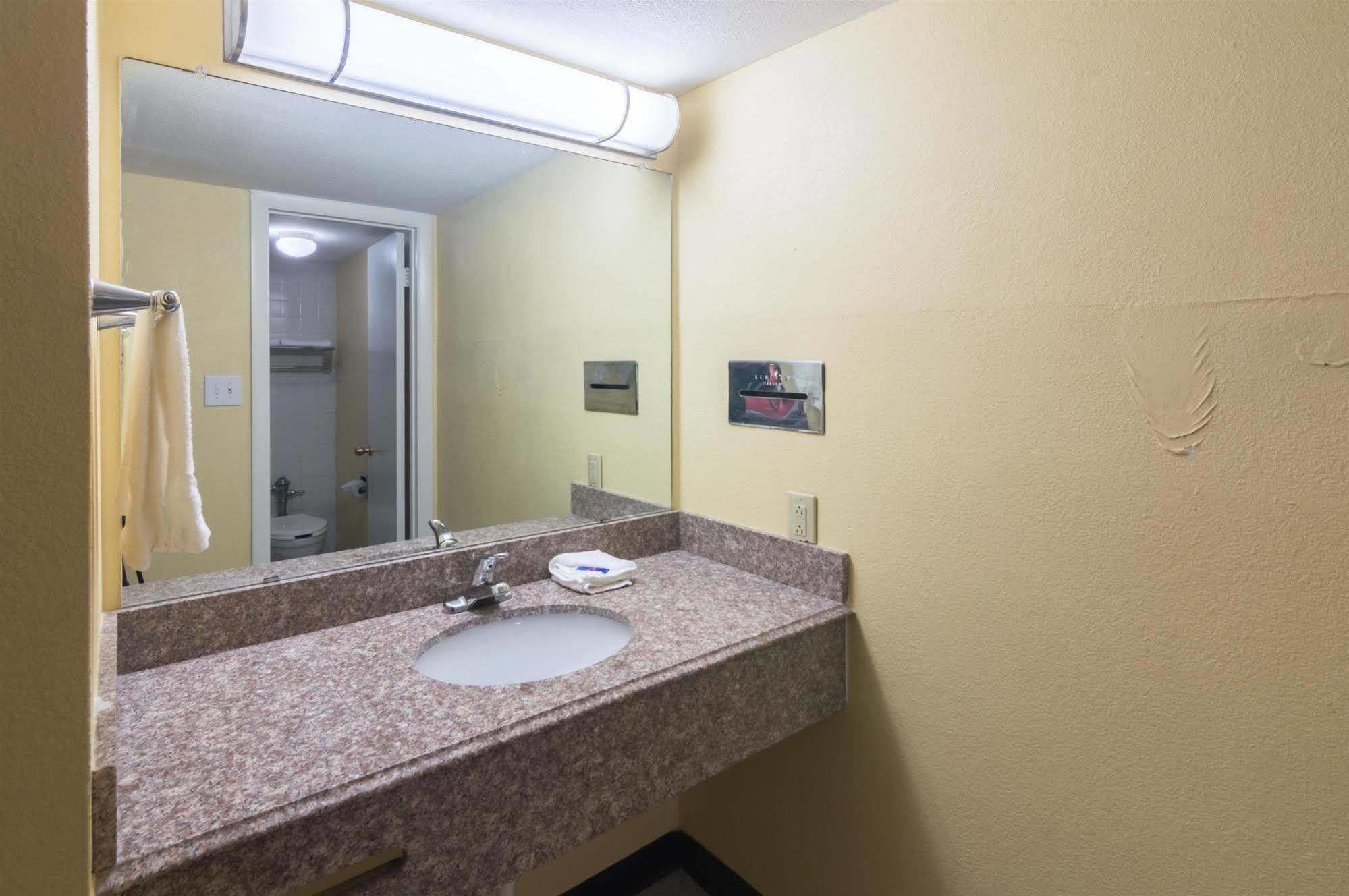 Delux Inn Wichita Falls Kültér fotó