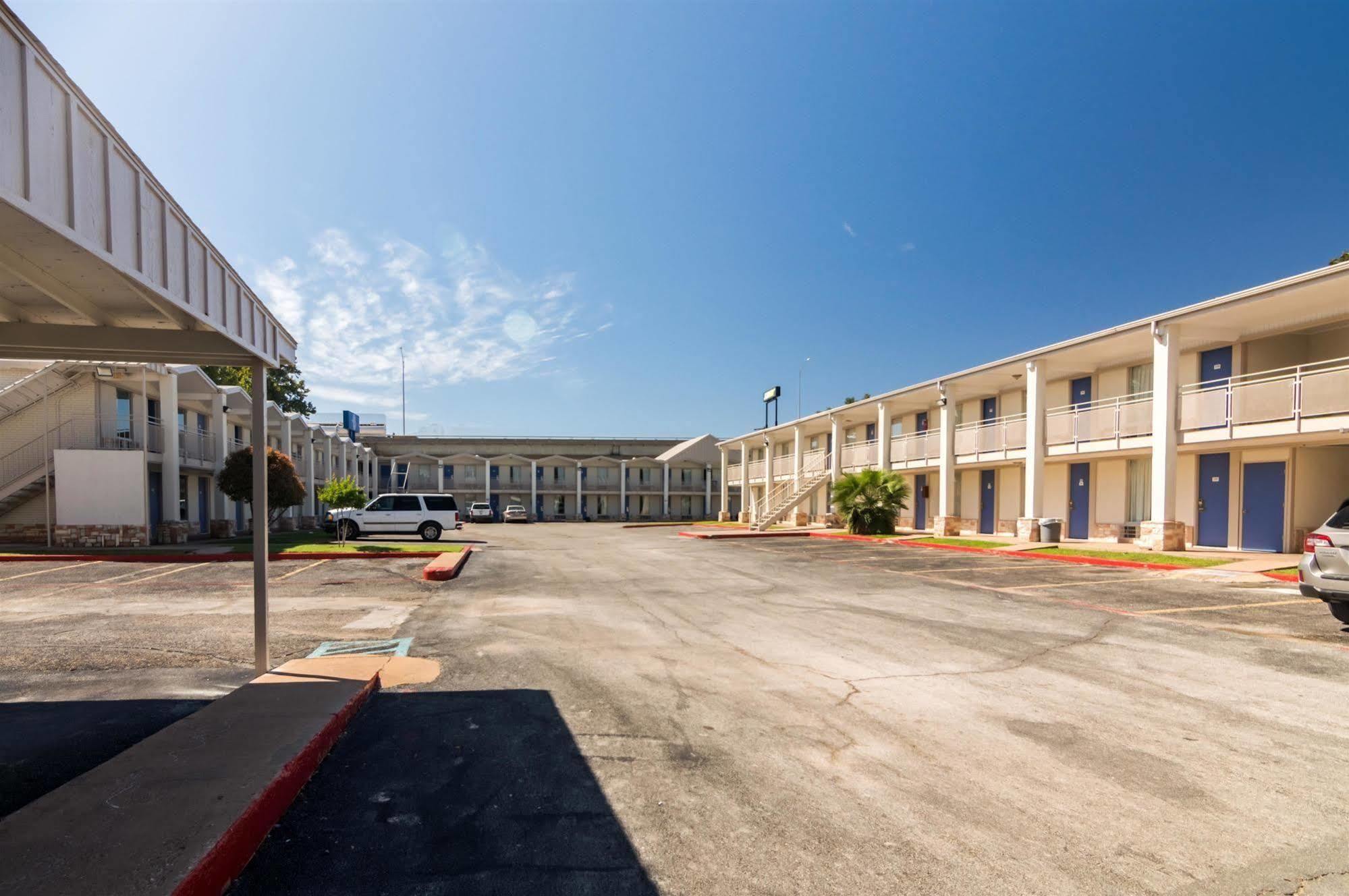 Delux Inn Wichita Falls Kültér fotó